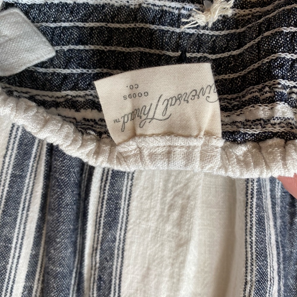 White casual summer dress with blue stripes - Picture 3 of 3